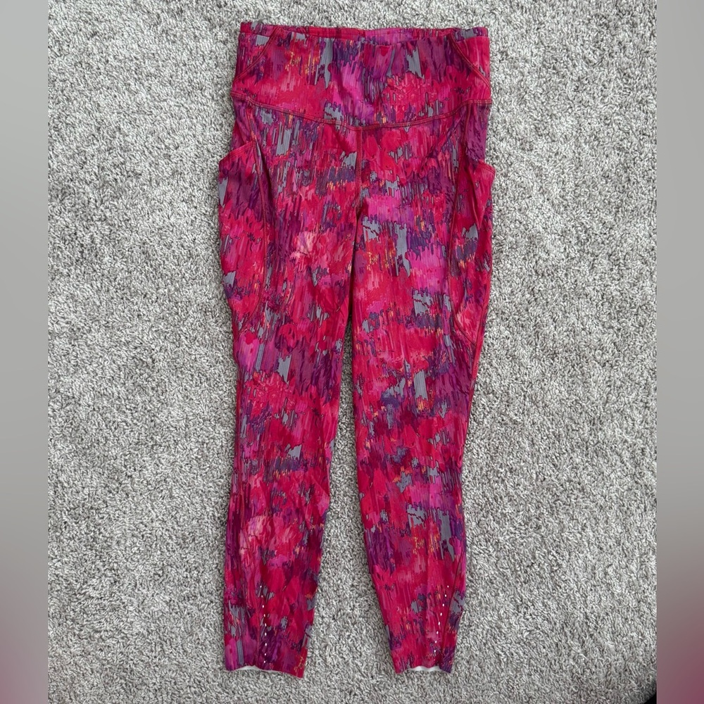 lululemon - Fast & Free high-rise tight 25” w/side pockets - size 8